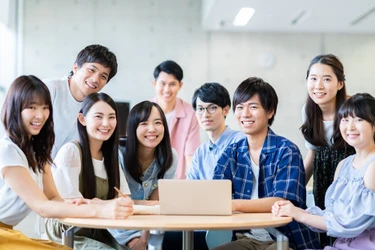 若者の提言を「聞く」で終わらせない。未来を事業にするCFO制度　 16歳CFOのアイデアが、1年後「学童ホテル」として社会実装へ　 若者の提言を“本当に事業にする”ホロニック、第4期CFOを募集　 次なるテーマは「AIに選ばれるだけじゃない。 人に“推されるホテル”」