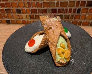 イタリア料理を食べに行こう　カンノーリ2種