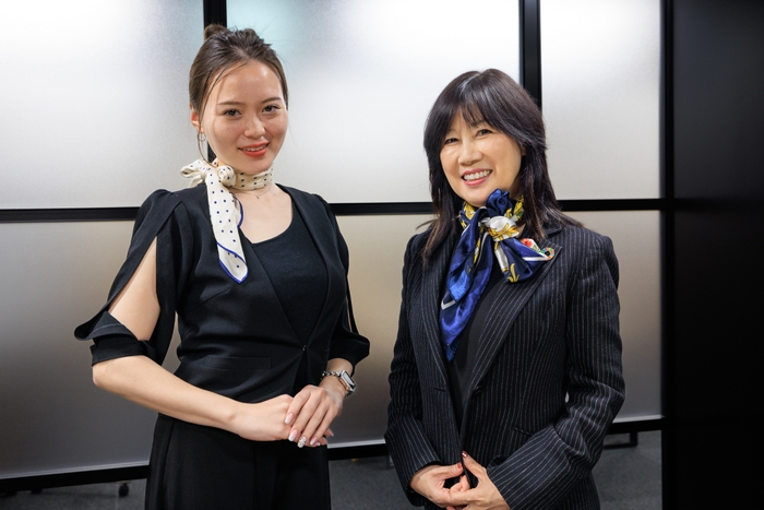 ツーショット(左:冨田 麻友 右:小澤 朝子)2