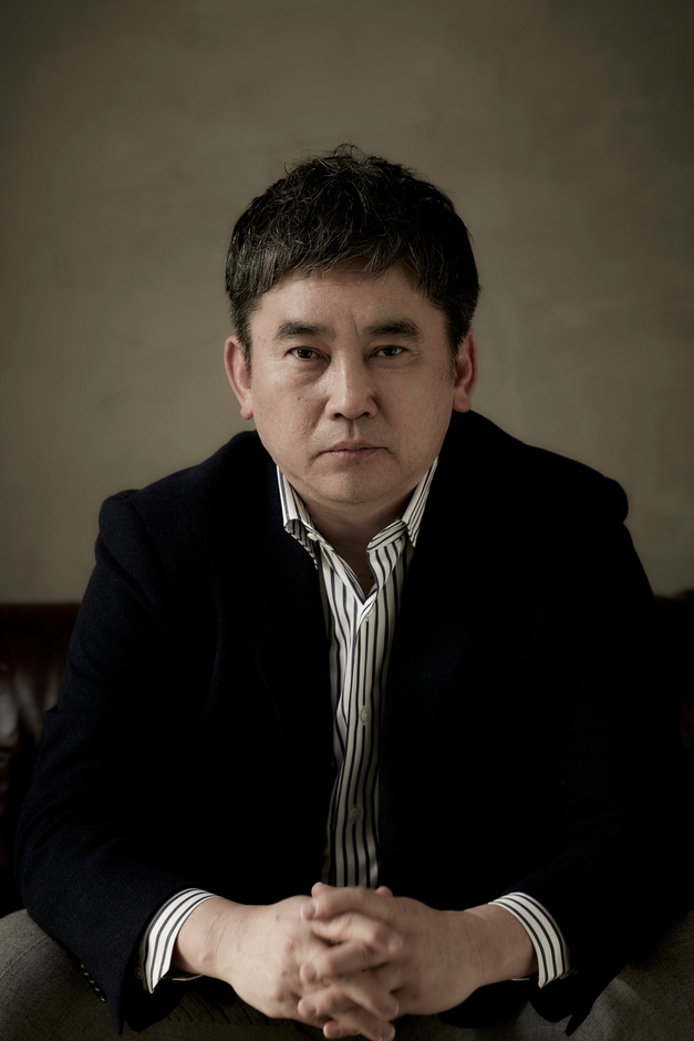 著者:真山仁氏(C)ホンゴユウジ