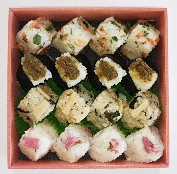 俵大名/お花見おにぎり重