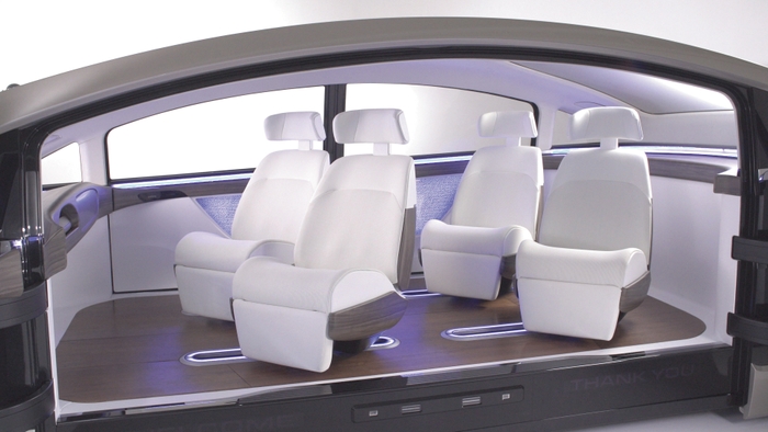 INNOVAGE車室空間