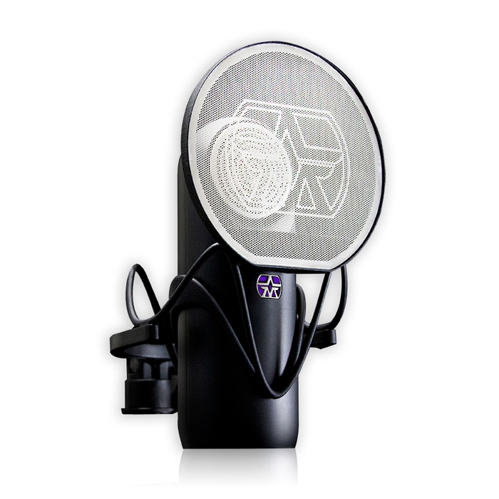 『Aston Element Bundle』 (マイクにポップガードとショックマウントを装着時)