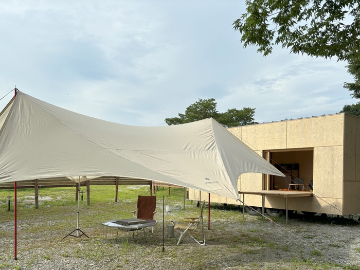 客室「住箱-JYUBAKO-」をはじめSnowPeakの世界を楽しめるグランピング