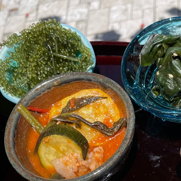 沖縄の食材をふんだんに使用