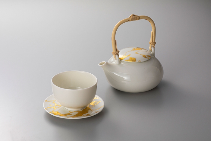 ポットとカップ&ソーサー