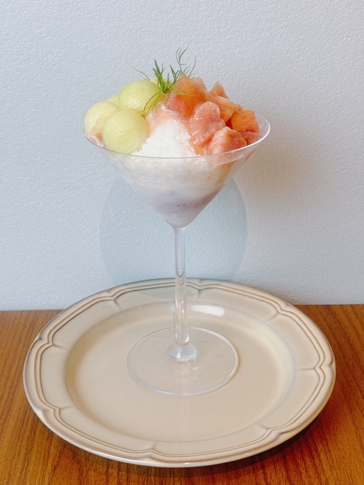 ピーチメロンとハーブ(ディル)のパフェ氷