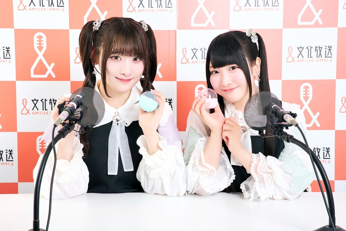 (左)=LOVE 齋藤樹愛羅 (右)≠ME 櫻井もも