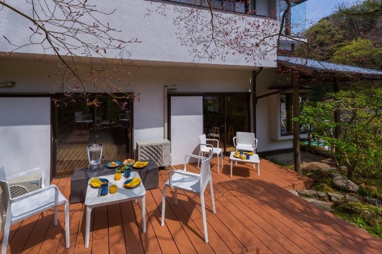 <プライベートテラス>