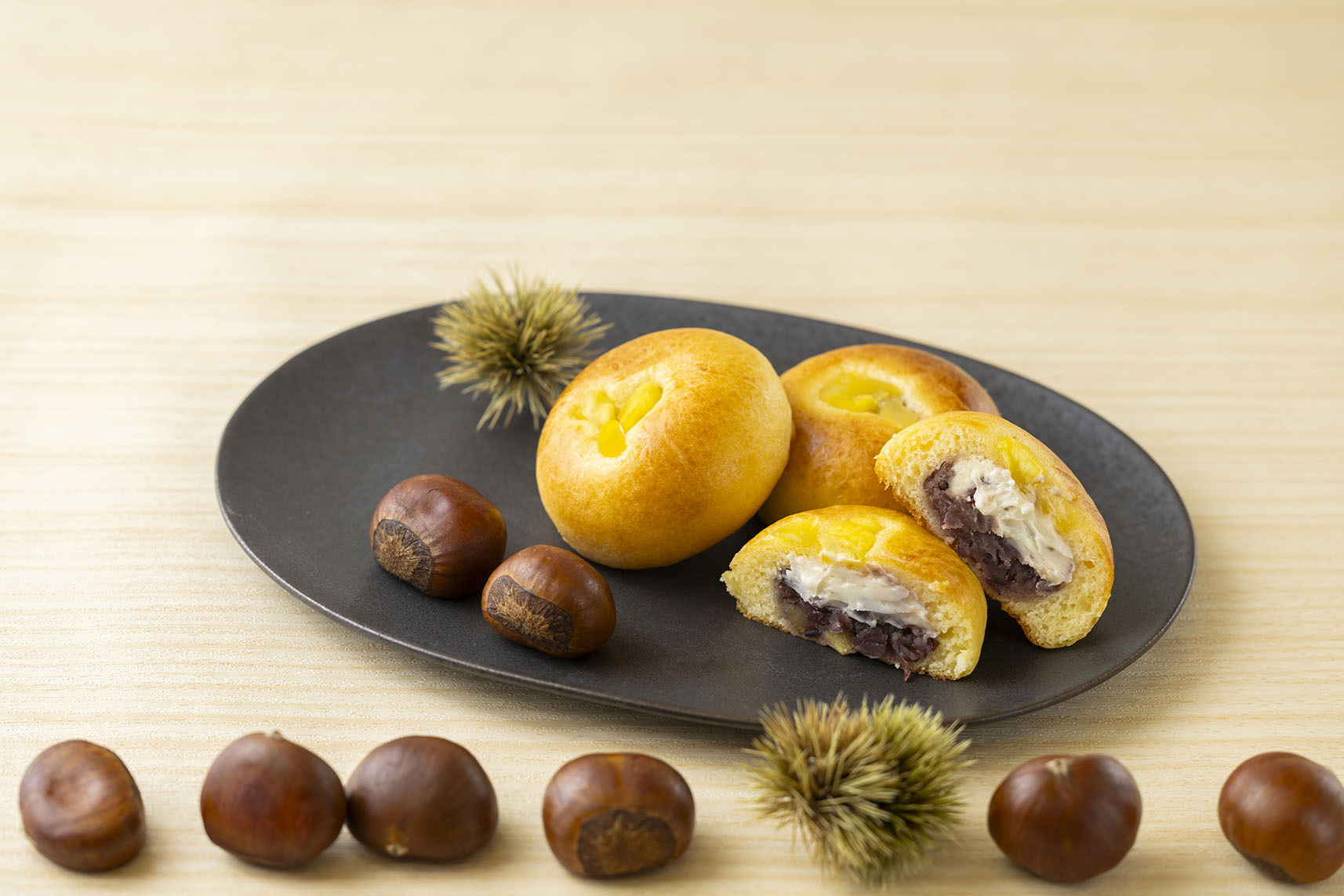 熱海ばたーあんパンまんじゅう【栗】 1個290円 / 3個入り990円 / 6個入り1&#44;860円