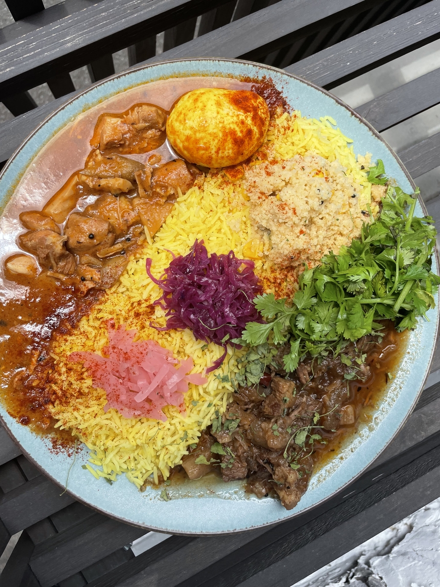 フレンチ・イタリアン・中華を極めたシェフが辿り着いた“究極のスパイスカレー