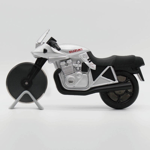 スズキのKATANA型ピザカッター「ピザカッターナ」