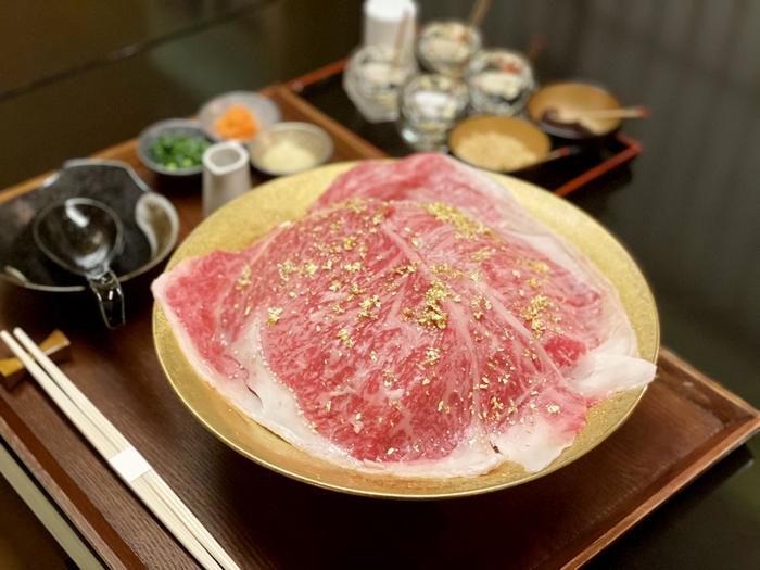 A5松阪牛ラーメン1枚 1,980円(※写真は2枚のせになります。)