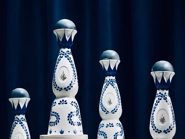 テキーラ　クラセ・アスール（Clase Azul）