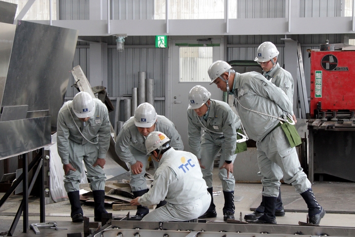 浦崎工場での技能講習