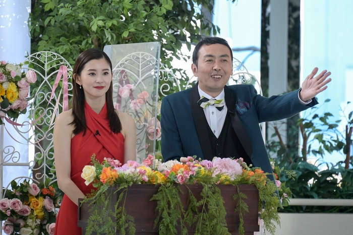 MC:田中卓志(アンガールズ)、朝比奈彩