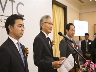 堀之内 秀久特命全権大使　ご挨拶(写真中央)