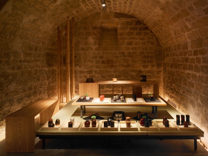 寿月堂パリ(地下畳スペース)