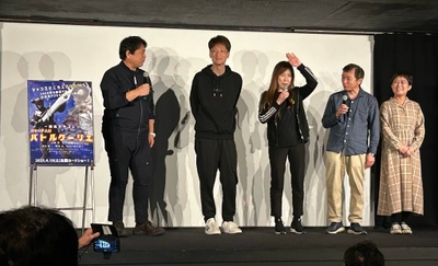 元町映画館3日目舞台挨拶　ねずみ女が作る妖怪カレーのオーナーねずみ女さんも登壇