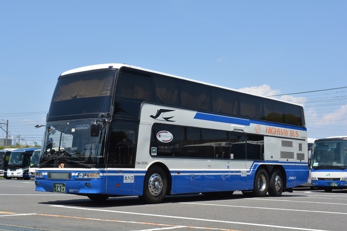 今回引退する744-05991号車(2005年式三菱ふそうエアロキング)