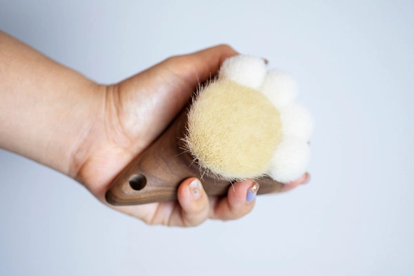 猫の手も借りたい？熊野筆で作った ネコ型ボディブラシでスキンケア　 応援購入サービス「Makuake(マクアケ)」にて 10月9日(日)まで期間限定先行販売