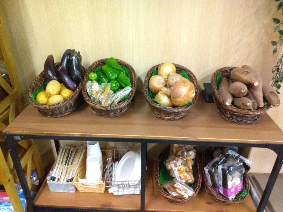 かご一杯詰め放題の野菜マルシェ(※内容は季節によって変わります。)