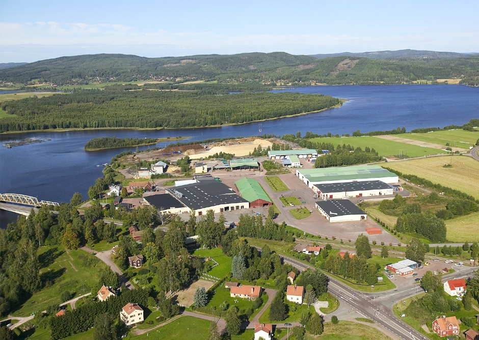 現地工場「トーモクヒュースAB」(レクサンド市)