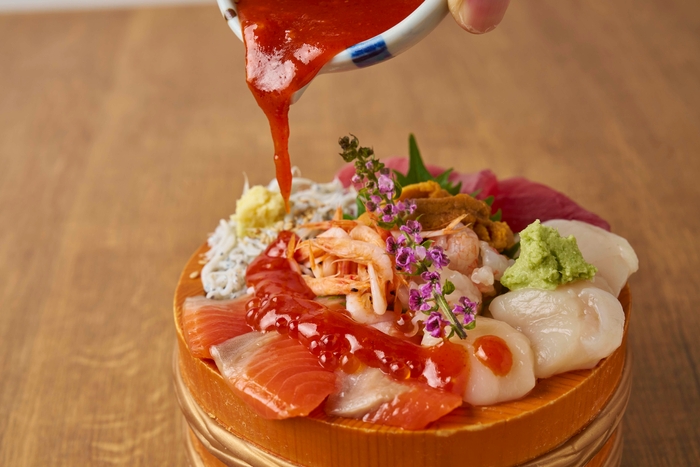 愉快な仲間堪能8種丼 1