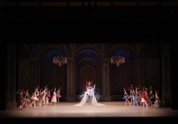 舞台全景(写真:スタッフテス)