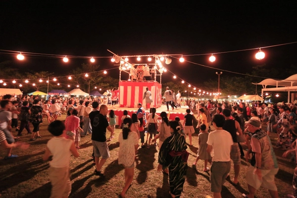 小笠原の盆踊り大会やライブステージなどを楽しめる 小笠原諸島返還50周年記念イベントを9/29に東京・竹芝にて開催