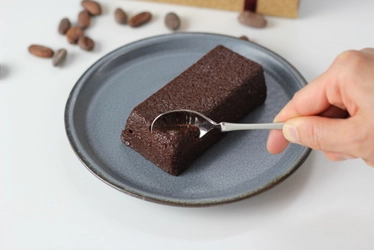 MAGIE DU CHOCOLAT　“Bean to cake”カカオ豆から作る、 人気の“至極の生ガトーショコラ”第3弾が8月6日(金)発売！ 「エクアドル産(エスメラルダ県)“アリバ種”」を使用