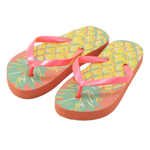 「ビーチサンダル Kids Pineapple」価格：290円／サイズ：17.5～18.5cm