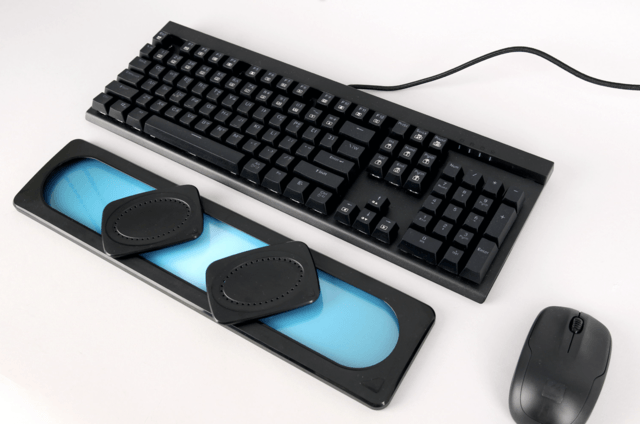 「GLASSパームレスト」3