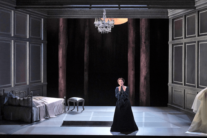 オペラ『ルチア~あるいはある花嫁の悲劇~』(ルチア:森谷真理) 撮影:三枝近志