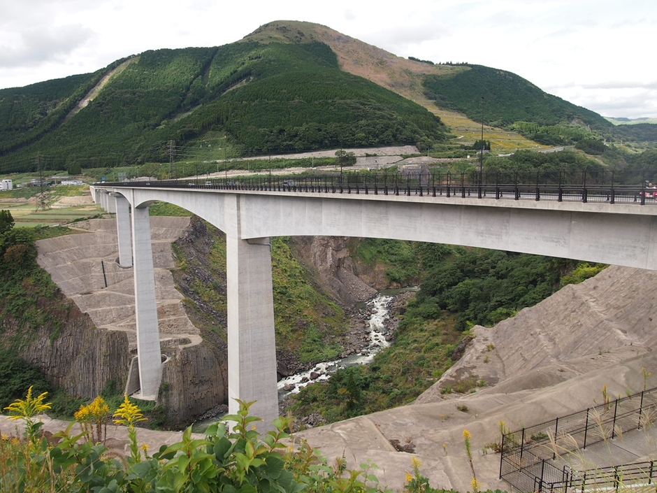 新阿蘇大橋