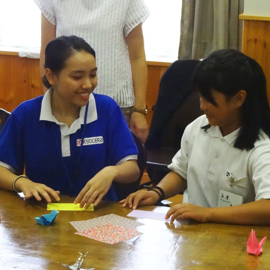 京都市内の中学校での交流プログラム（昨年：第1回ツアー）
