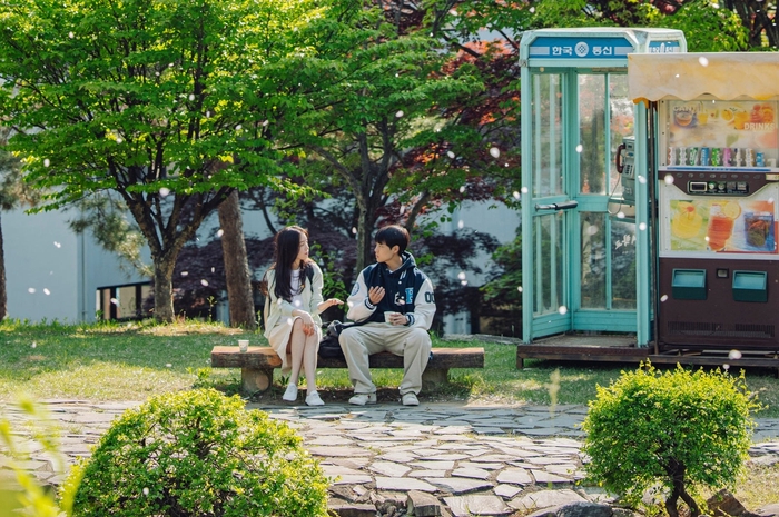 © 2025 HB ENTERTAINMENT All Rights Reserved.