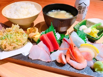 北の家族 有楽町本店、5月20日よりランチ営業開始！ 限定50食「和食屋の刺身定食」のみの提供で一本勝負！