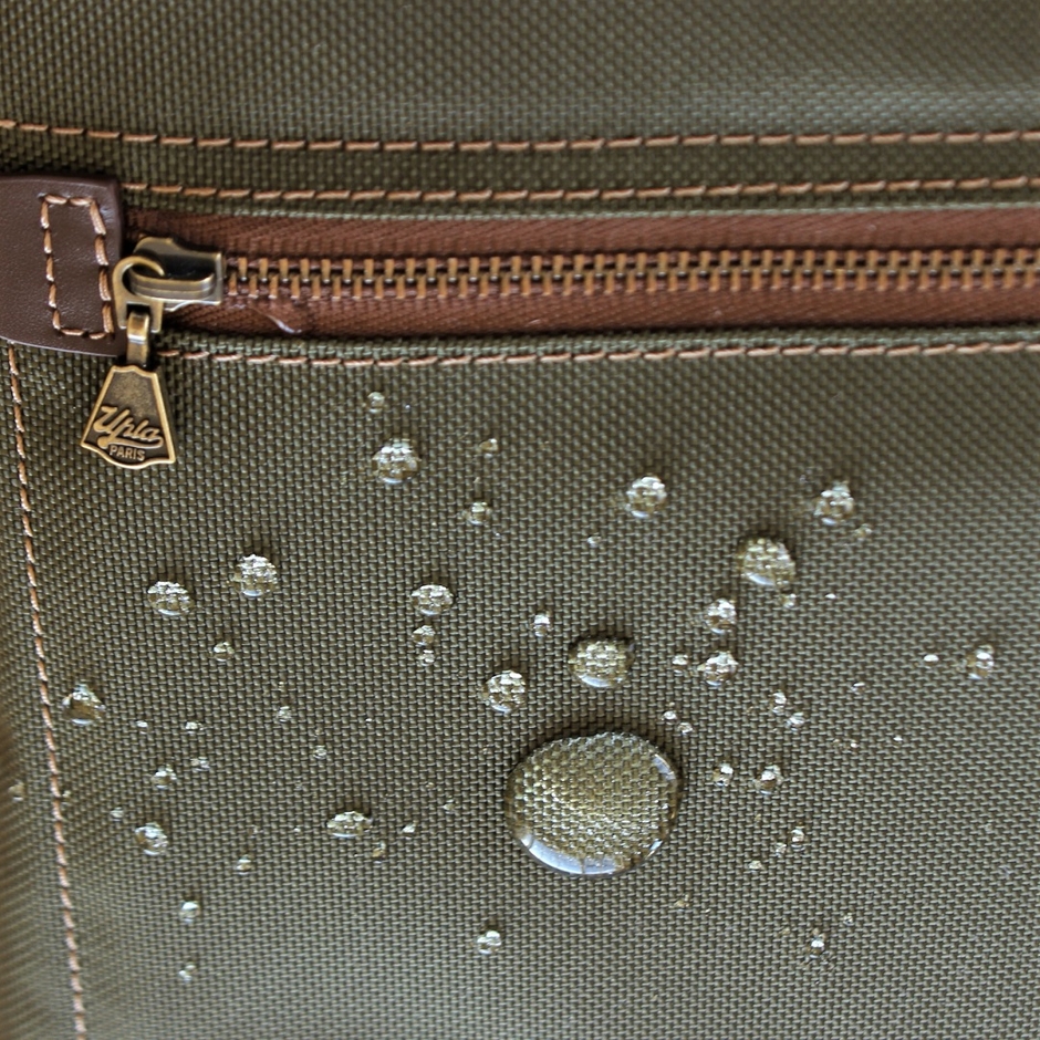 強力な撥水防水