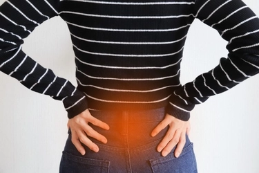 膝・腰の痛みは実は「足元」が原因？ プロと同じ考え方で行う、身体全体を診る医療
