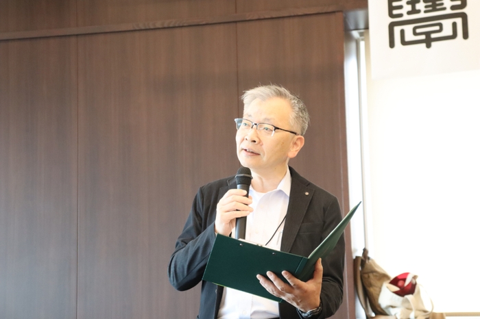 ランチタイムに「連携が深化していくことを希望している」と挨拶する平野学長