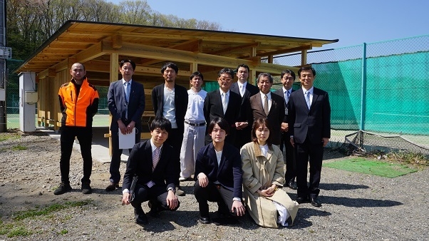 2022年4月 引き渡し式での集合写真