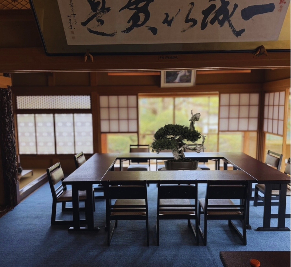 密蔵院の客殿が期間限定の盆栽ギャラリー兼カフェスペースに（写真はイメージになります。）