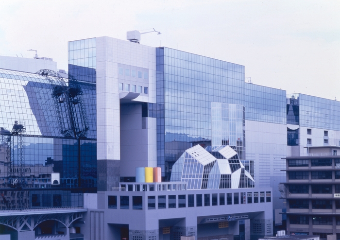 ジェイアール京都伊勢丹外観