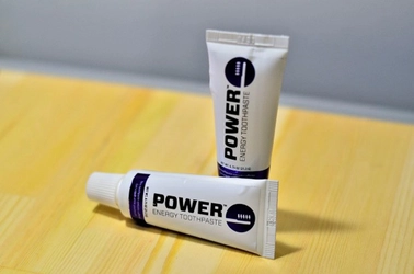 世界初のカフェイン歯磨き粉。磨くことで目覚めよう！  Power Toothpasteで究極の朝を迎えよう