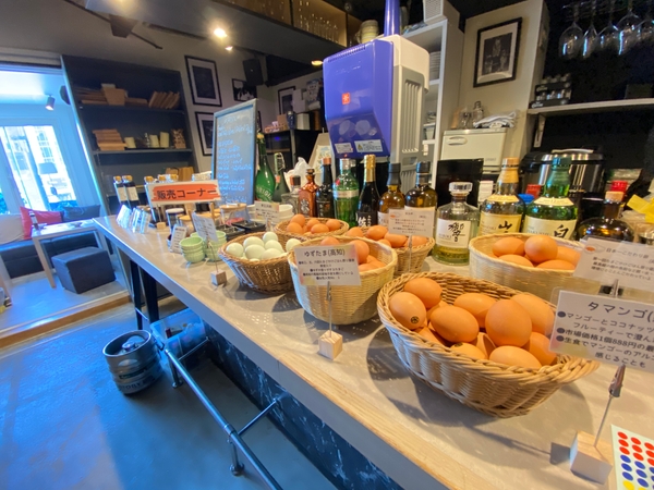 高級たまごを自由に食べ比べ。夜は紹介制のBARに。　