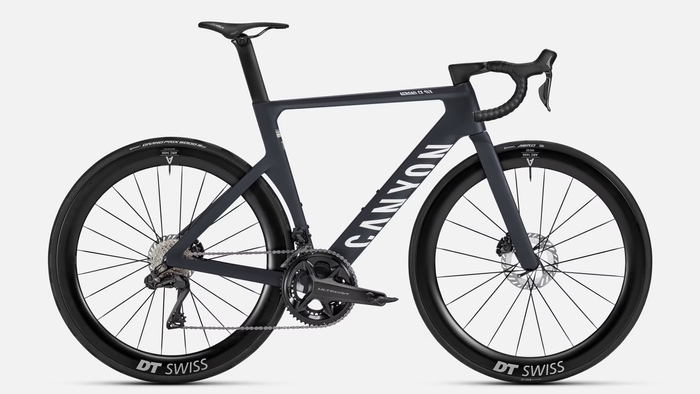 Aeroad CF SLX 8 DI2  新価格　799,000円　旧価格　1,039,000円（いずれも税込）