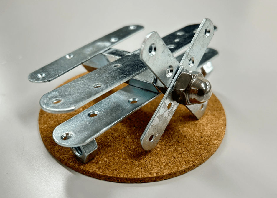 メタル製プロペラ飛行機の完成！