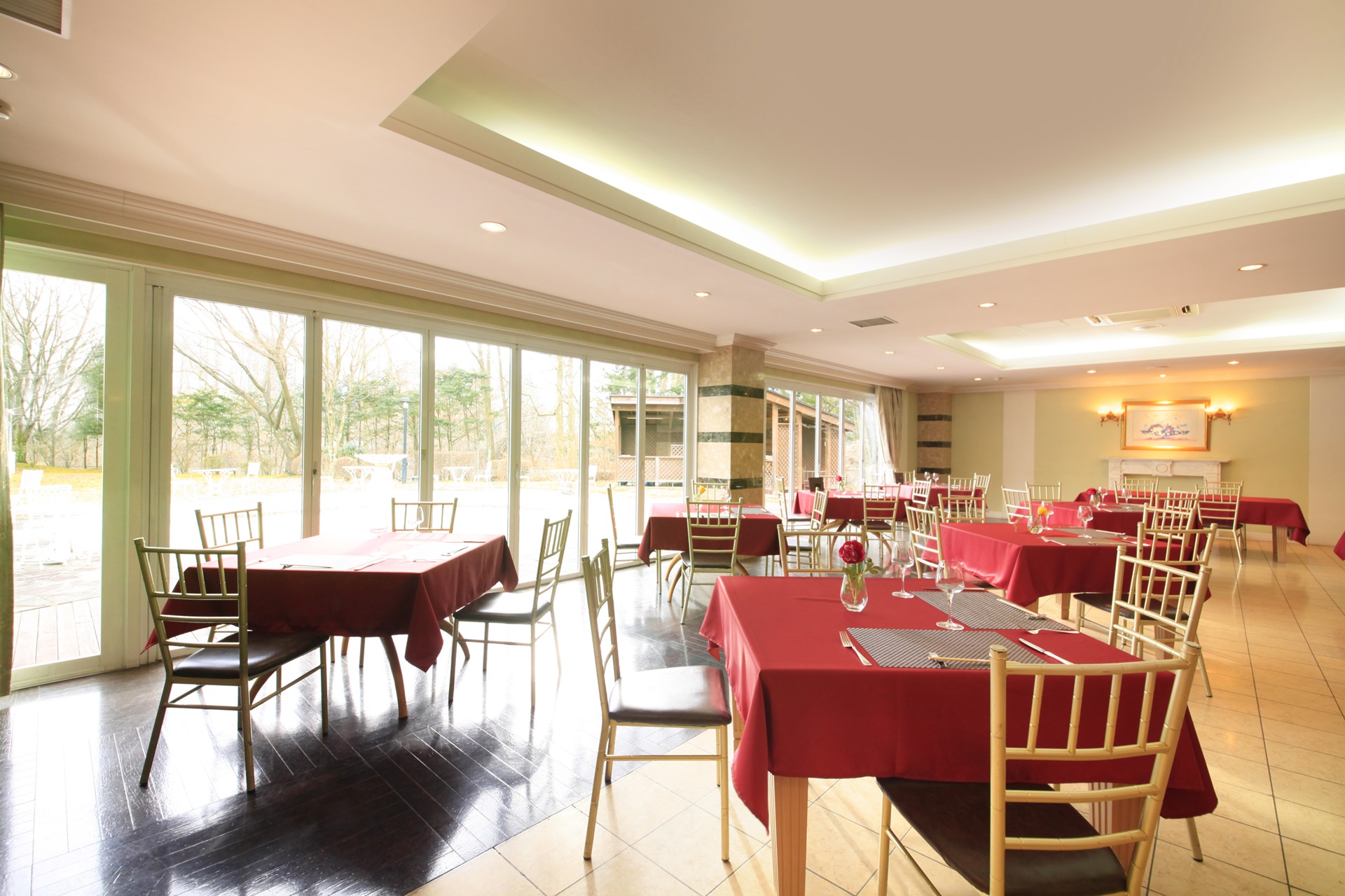 バレンタイン＆ホワイトデー2日間限定　ゆとりろ軽井沢ホテルにホワイトチョコファウンテンが登場！