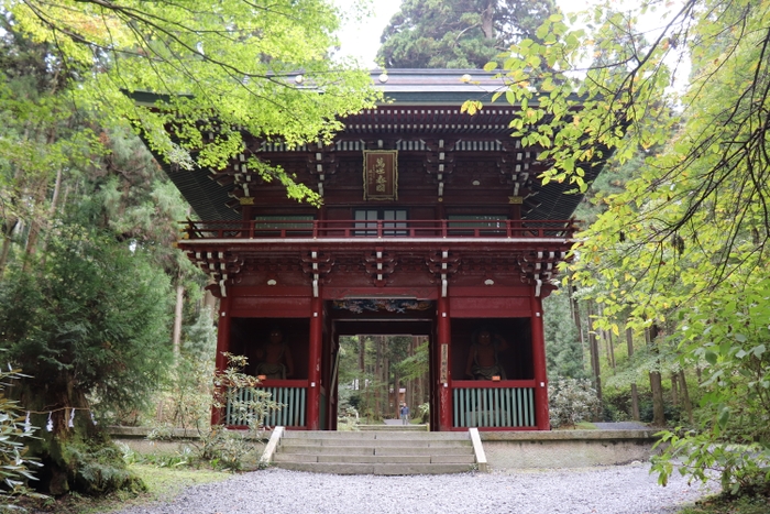 御岩神社